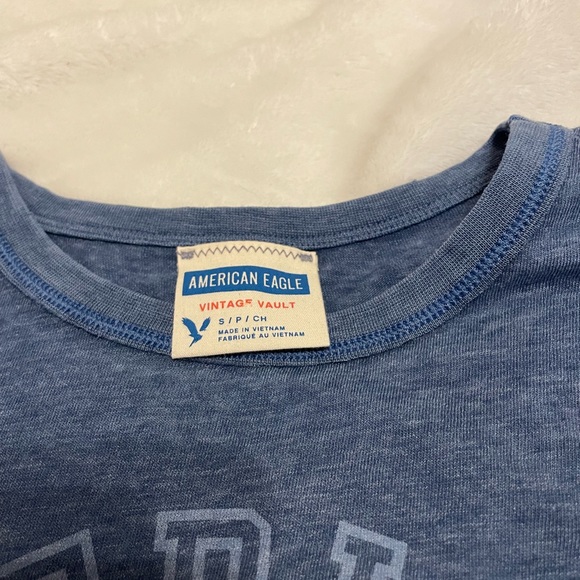 American Eagle Blue Cropped Tee Shirt - Picture 2 of 3